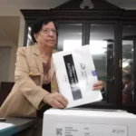 36 personas se inscribieron para votar en sus casas