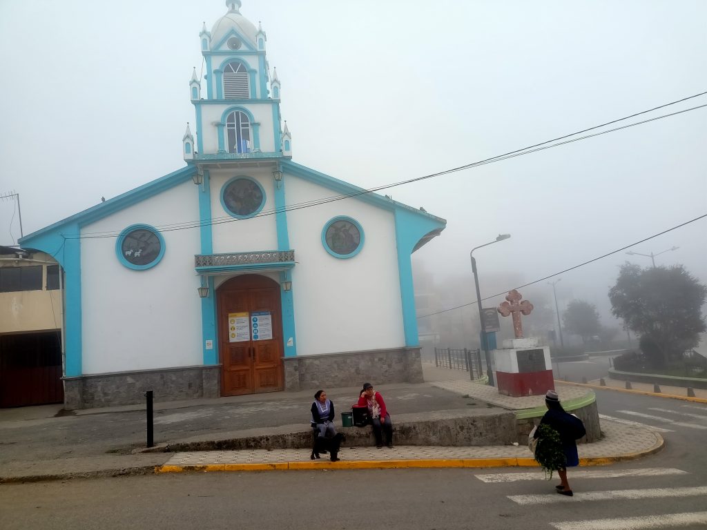 La iglesia matriz es uno de los atractivos de la cabecera parroquial de Molleturo. La localidad se ubica a unos 62 kilómetros de la ciudad de Cuenca. BPR