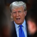 El expresidente estadounidense Donald Trump se cayó de la lista de la revista Forbes que agrupa a los 400 estadounidenses más ricos. Foto: EFE