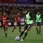 Deportivo Cuenca recibe a Universidad Católica en el estadio Alejandro Serrano este viernes 6 de octubre de 2023.