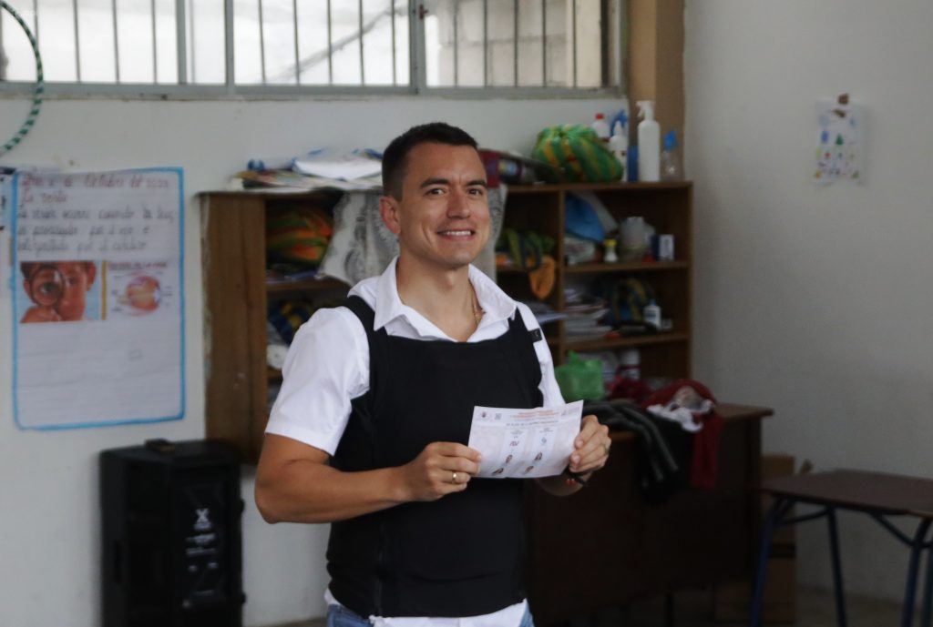 Daniel Noboa toma ventaja avanzado el escrutinio de la segunda vuelta de las elecciones presidenciales de Ecuador frente a Luisa González.