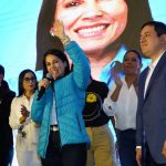 la candidata Luisa González aceptó la derrota en esta segunda vuelta y felicitó a Daniel Noboa como el virtual ganador de la Presidencia.
