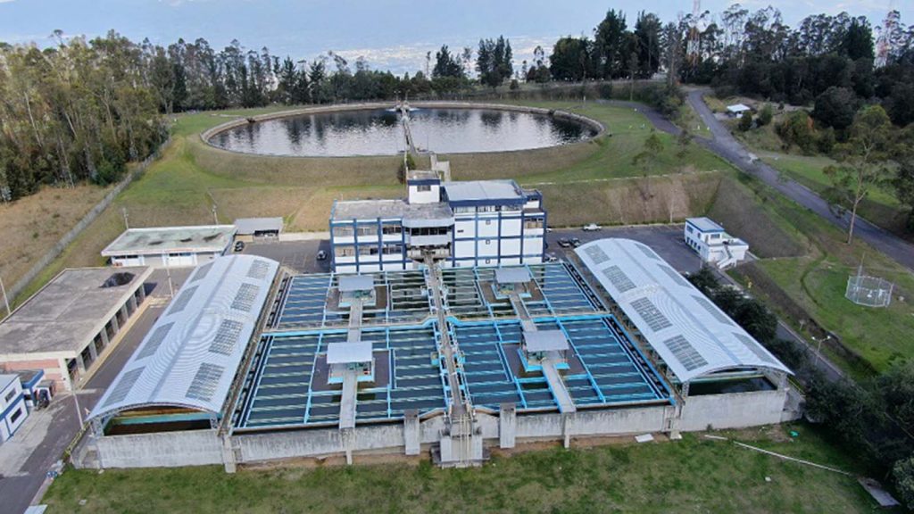 El sistema de bombeo y la gravedad es una solución a largo plazo y esa experiencia ya la vivió la ciudad capital para trasladar el liquido.