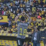 Francisco Fydriszewski anotó en la victoria de Barcelona ante Libertad. Foto: API