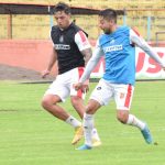 Guillermo Fratta y Nicolás Dávila se preparan para su partido ante Mushuc Runa por LigaPro. Foto: Deportivo Cuenca