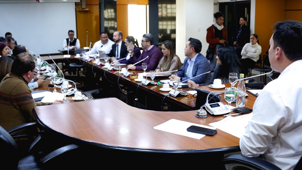 El Concejo Cantonal discernió las preseas que serán entregadas en la sesión solemne por los 203 años de Independencia de la ciudad.