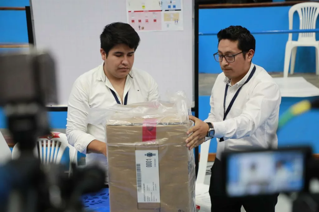 El Consejo Nacional Electoral (CNE) lideró este domingo 1 de octubre de 2023 el simulacro nacional de cara a la segunda vuelta electoral.