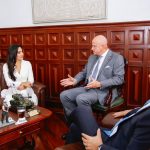 La vicepresidenta electa Verónica Abad se reunió este lunes 23 de octubre de 2023 con el actual vicepresidente Alfredo Borrero.