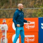 El DT Félix Sánchez Bas dio una conferencia de prensa previo al partido ante Colombia por Eliminatorias. Foto: 'La Tri'