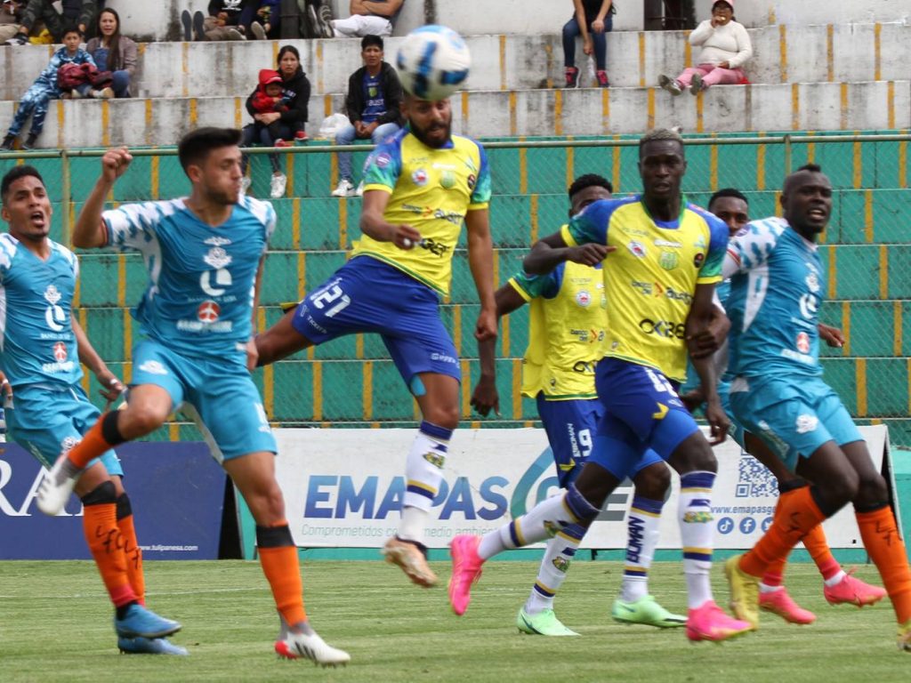 Gualaceo SC visita a Libertad con el objetivo de salir de la zona de descenso. Foto: API