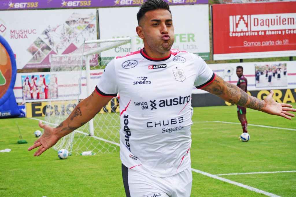 Sergio López anotó el gol del empate de Deportivo Cuenca ante Mushuc Runa. Foto: API