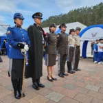 Desarrollo de la feria “Elige ser Policía”, en la Unidad Educativa Manuela Garaicoa de Calderón, en la ciudad de Cuenca.