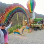 Rafael Llivisupa, un migrante deportado oriundo de Paute, construyó un parque temático conocido como “Rafali” en la zona de La Josefina.