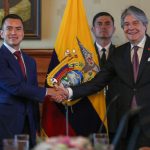 El presidente electo, Daniel Noboa, fue recibido en el Palacio de Carondelet por el presidente Guillermo Lasso para la transición. FOTO EFE