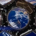 Imagen referencial. Las nuevas potencias emergentes en el espacio, India y China apuestan también por el desarrollo del turismo espacial. Foto: Freepik