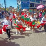 Los estudiantes de la Unidad Educativa Especial “Manuel Espejo”, fueron los encargados de abrir el desfile. El acto fue parte de los eventos por los 203 años de la Independencia de Azogues. BPR