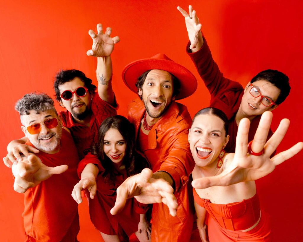 La banda Swing Original Monks presenta su nuevo disco titulado "volcánico". Foto Internet