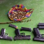 Cuatro armas y celulares fueron decomisados en requisa en la cárcel de Turi.