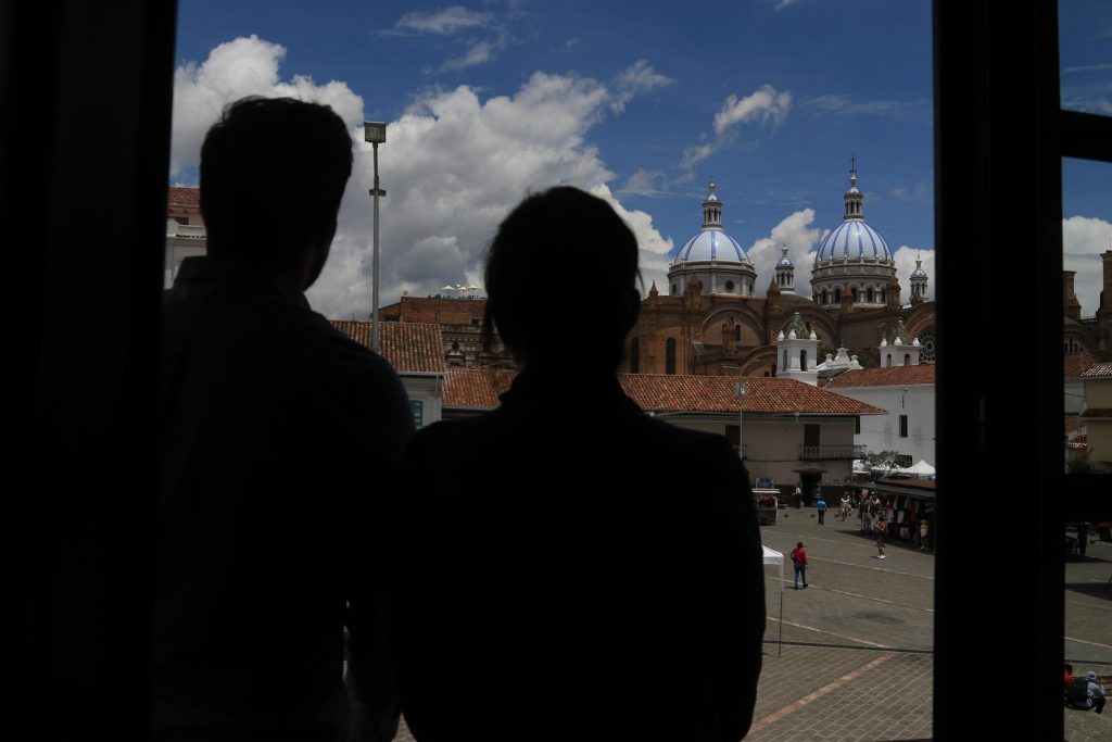 Representantes del sector turístico ven con preocupación el toque de queda impuesto por el presidente Daniel Noboa. Foto XCA