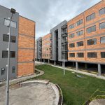 El condominio ‘Bicentenario’ en la parroquia Ricaurte, tiene un avance del 99 % de acuerdo con el EMUVI EP. /Cortesía