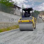 Los trabajos de mantenimiento en la vía Chicán – ‘Y’ de Uzhupud – Certag arrancaron esta semana. /Cortesía.