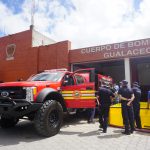 Los bomberos de Gualaceo cuentan con un nuevo vehículo marca FORD 5 50 para atender las emergencias en el cantón. Cortesía