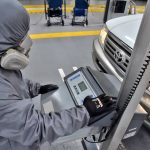 Personal encargado de la revisión técnica vehicular. /Cortesía