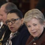 La canciller mexicana, Alicia Bárcena, afirmó este lunes la migración que atraviesa el país hacia Estados Unidos se ha reducido a la mitad desde diciembre.