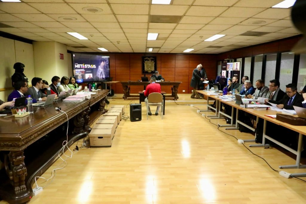 El juez nacional Felipe Córdova ordenó la prisión preventiva de cinco personas que la Fiscalía vinculó en un caso 'Metástasis'.