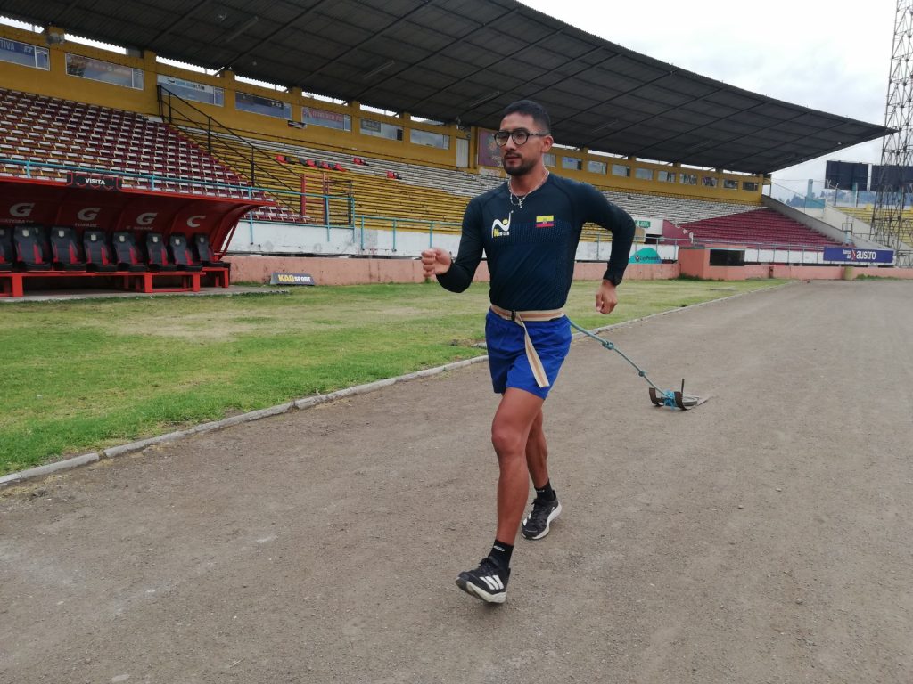 El marchista Daniel Pintado es uno de los tres nominados en la rama masculina al Premio Citius Altius Fortius.