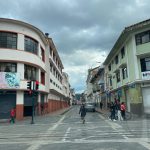 Locales del Centro Histórico de Cuenca se mantienen cerrados ante la crisis de violencia que vive el país. Foto XCA