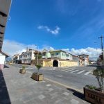 La ciudad de Cuenca amanece este miércoles 10 de enero de 2023 como un panorama desolado y con negocios cerrados.