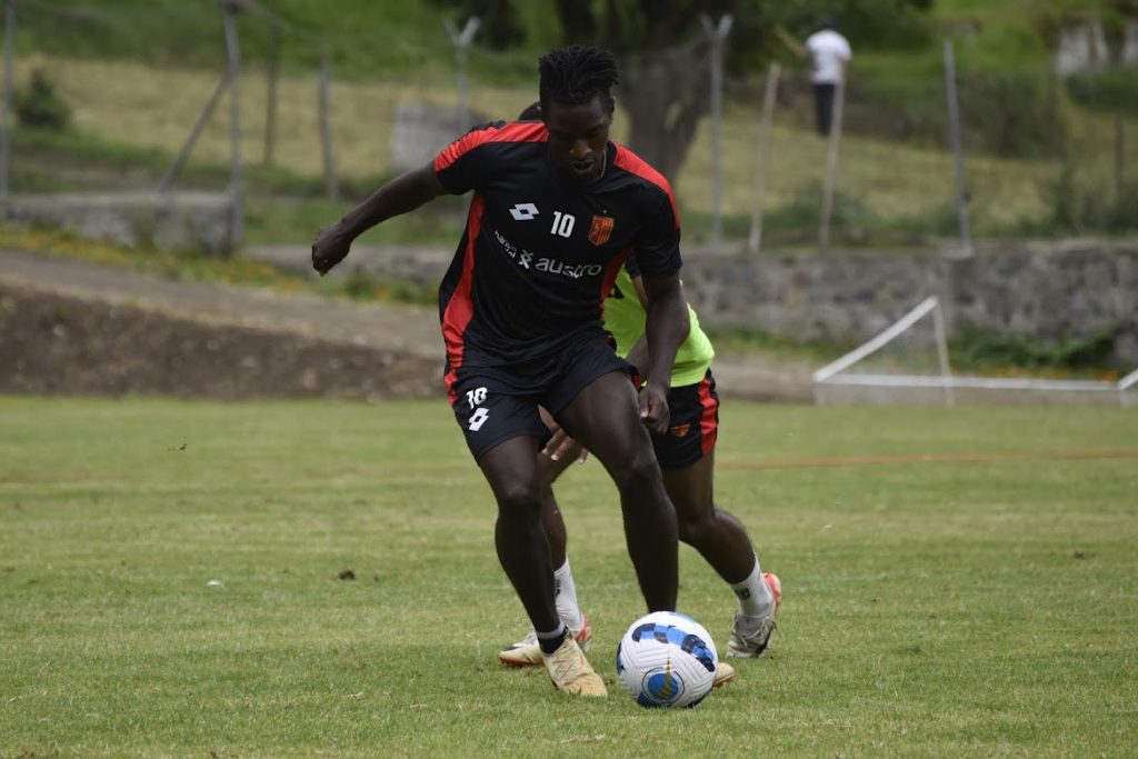 Después de una semana de pretemporada, a doble turno, Deportivo Cuenca tendrá su primera prueba el sábado 20 de enero de 2024.