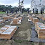 De acuerdo con un informe de la Fiscalía, fueron decomisadas 21,49 toneladas de cocaína, en un inmueble del cantón Vinces, provincia de Los Ríos.