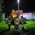 Personal del Cuerpo de Bomberos ejecuta sus labores de rescate en el sector de Río Amarilla. /KOQ