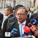 el Gobierno colombiano está apuntando en los diálogos hacia la dejación de las armas, como indicó el propio presidente colombiano, Gustavo Petro.