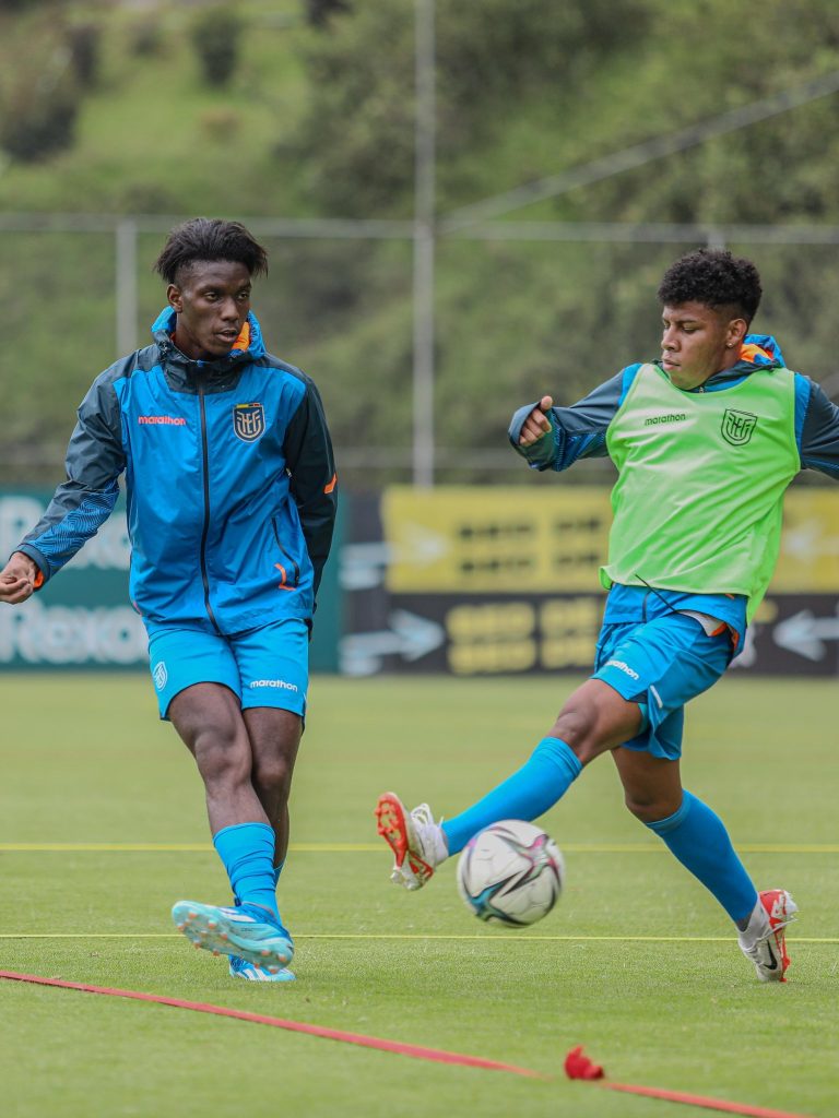 Allen Obando se prepara para el inicio del Preolímpico de Venezuela. Foto: La Tri