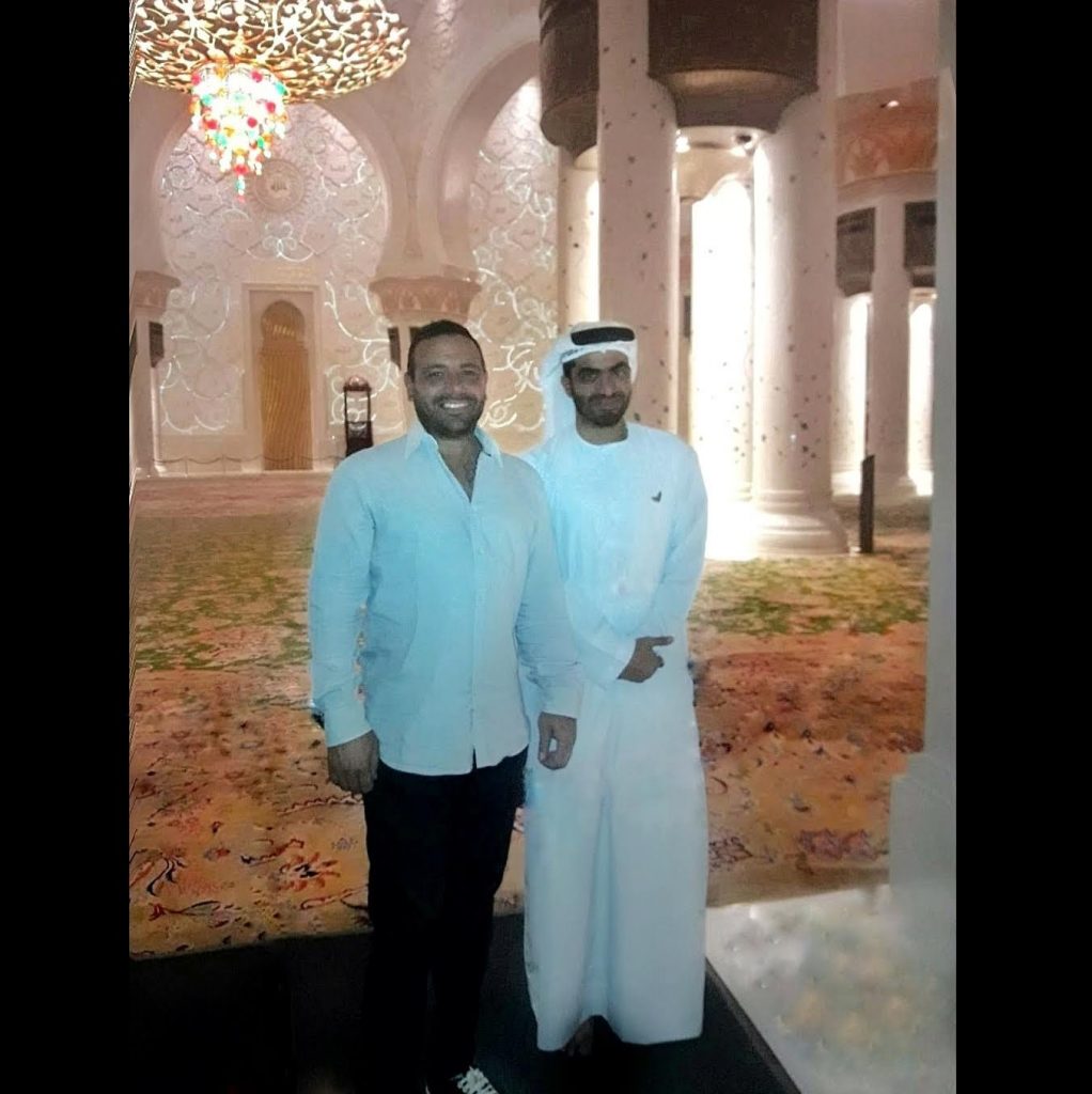 Adrián García junto al empresario árabe. Foto: Cortesía.