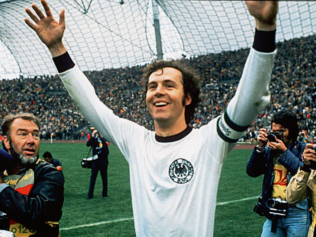 El exjugador y exentrenador alemán Franz Beckenbauer murió el domingo 7 de enero del 2024, a los 78 años de edad, informó su familia.