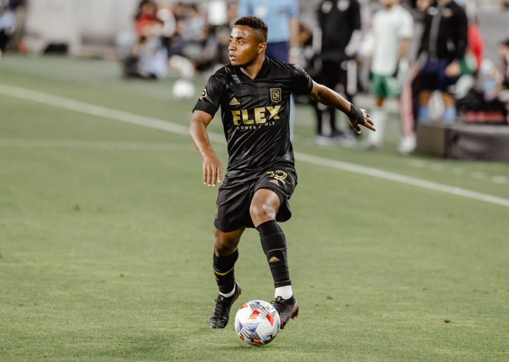 Diego Palacios es nuevo jugador del Corinthians