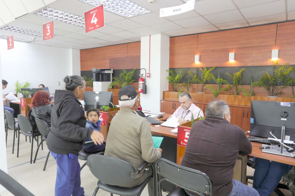 Todas las personas naturales y jurídicas que cuenten con RUC deben pagar la patente municipal del periodo 2024 en Cuenca.