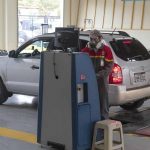 Uno de los requisitos de la matriculación es pasar la revisión técnica.