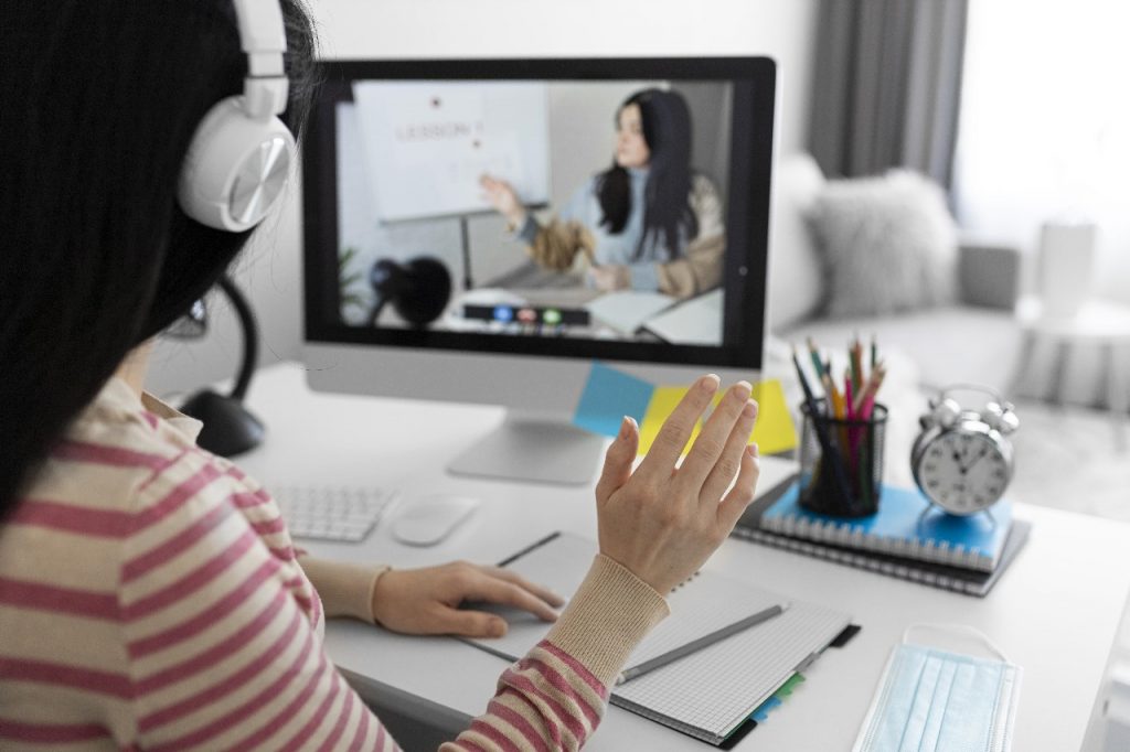 Entidades educativas del régimen Costa mantienen la no presencialidad.