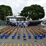 La Armada de Colombia y la Armada de Ecuador interceptaron un semisumergible que transportaba más de cuatro toneladas de cocaína.