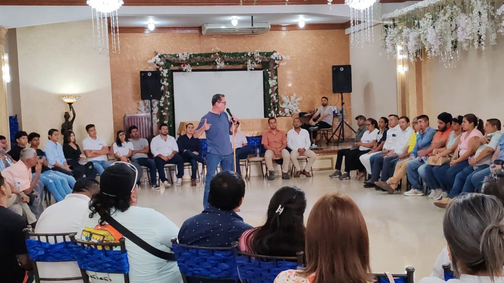 Cinco nombres como precandidatos a la presidencia de Ecuador en 2025