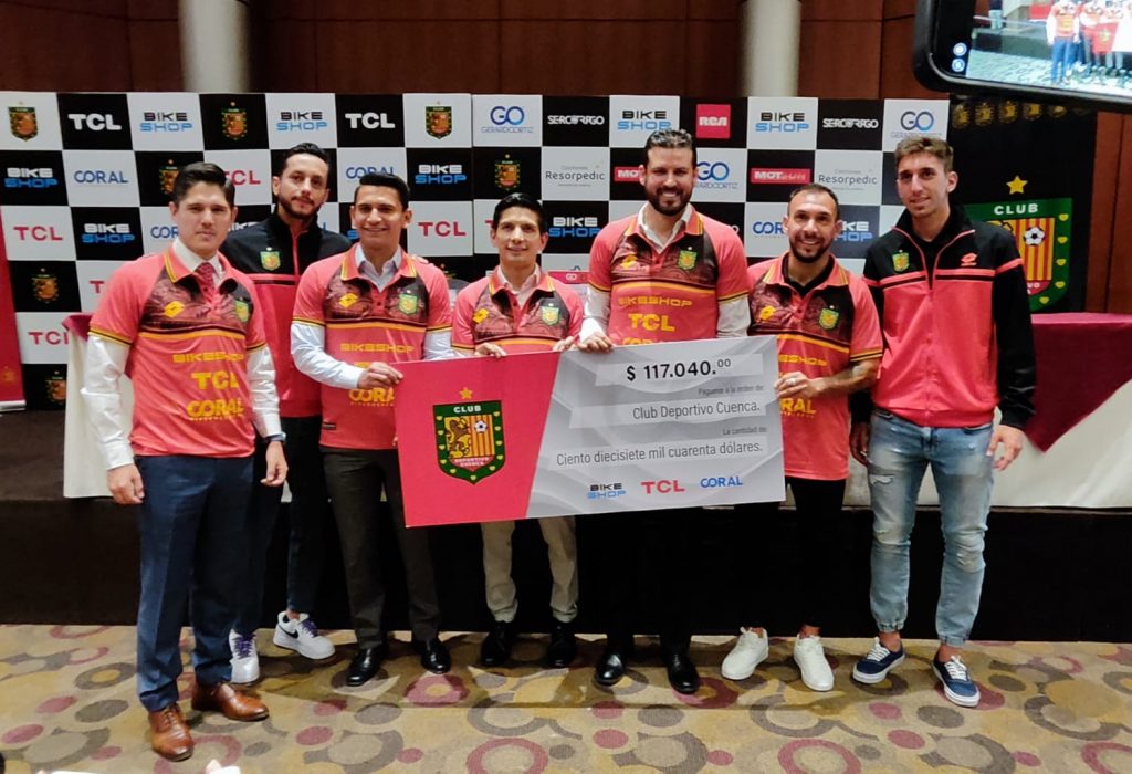 Deportivo Cuenca recibió por canje publicitario un aporte de 117.040 dólares de parte del Grupo Ortiz para la temporada 2024.