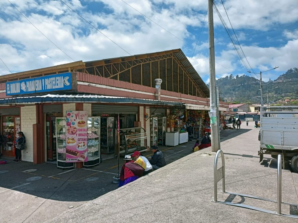 El Mercado 27 de Febrero alberga a 360 comerciantes. El centro de abastos está de aniversario. Foto BPR