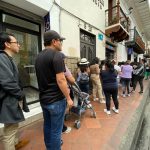 En una de las dependencias de Farmasol del centro histórico se registró gran afluencia de personas.