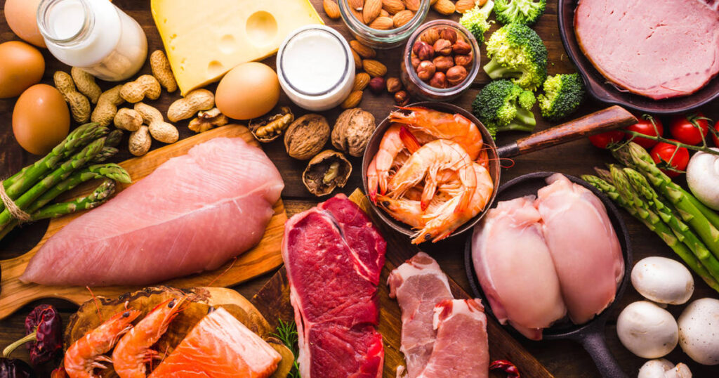 Aumentar a ciegas la carga de proteínas puede ser un error, lo importante es considerar la dieta en su conjunto y hacer comidas equilibradas.