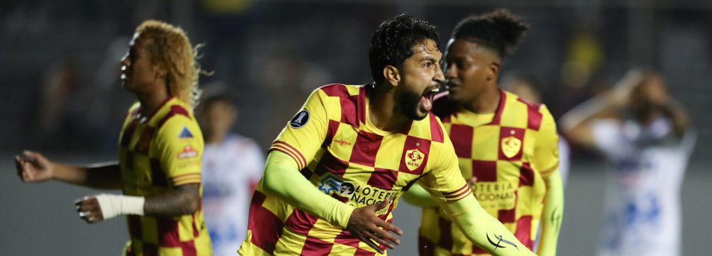 Jeison Medina celebra gol con Aucas. Foto: API